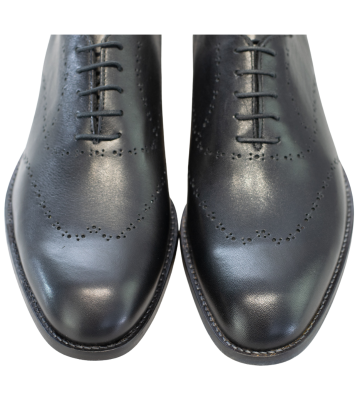 Pantofii Oxford negri cu detalii brouge
